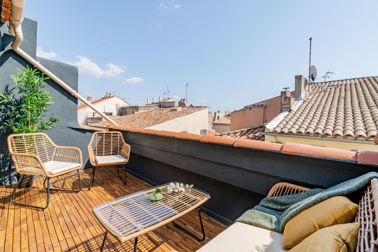 Loft En Ville - Duplex Terrasse Coeur Historique Avec Vue Degagee & Parking Souterrain Offert La Ciotat Buitenkant foto